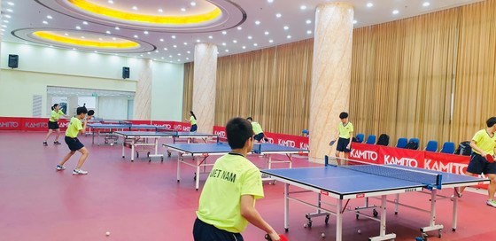 Về công tác quản lý, phục vụ đội tuyển bóng bàn trẻ quốc gia: Xác minh và xử lý nghiêm những sai phạm - Anh 1