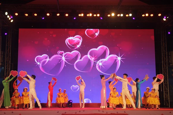 Dạy con nên người bằng những lời yêu thương - Anh 1