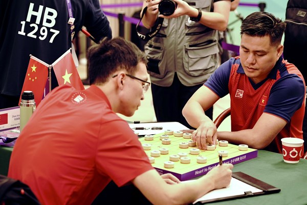 Cờ tướng Việt Nam giành thêm tấm HCĐ Asian Games 19 - Anh 1