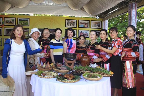 Đưa ẩm thực của người Bana Kriêm đến với du khách - Anh 2