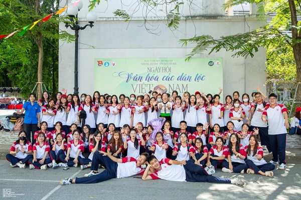 “Ngày hội văn hóa các dân tộc Việt Nam” tại Đại học Văn hoá Hà Nội - Anh 1