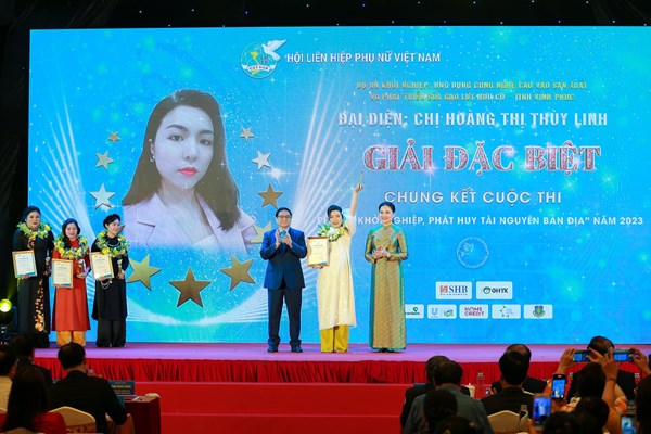 Thủ tướng dự Lễ trao giải cuộc thi “Phụ nữ khởi nghiệp