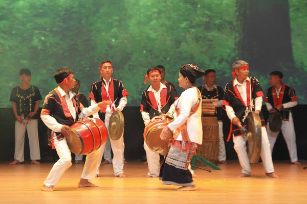 Để K’toang vang xa - Anh 1
