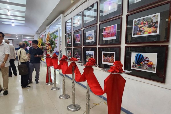 Bộ VHTTDL: Công bố 28 thủ tục hành chính ưu tiên thực hiện trên môi trường điện tử - Anh 1