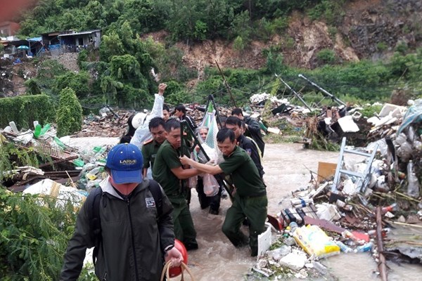 Khánh Hòa: Khuyến cáo nguy cơ sạt lở đất và lũ quét - Anh 1
