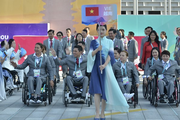 Lễ Thượng cờ Đoàn thể thao Việt Nam tại Asian Para Games 4 - Anh 1