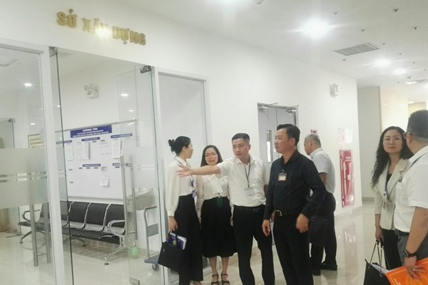 Hà Nội: Thực hiện quy tắc ứng xử một cách tự nguyện để hướng tới sự hài lòng của người dân - Anh 3