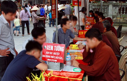 Thực hiện quy định pháp luật về tín ngưỡng, tôn giáo: Đồng bộ giải pháp, nâng cao hiệu quả thực thi - Anh 1
