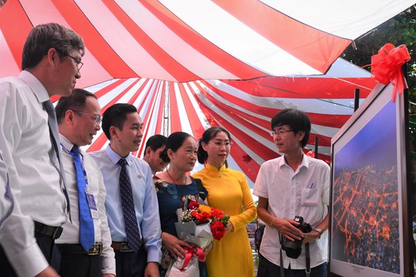 Khám phá văn hóa, con người Việt Nam qua ống kính nhiếp ảnh gia quốc tế - Anh 2