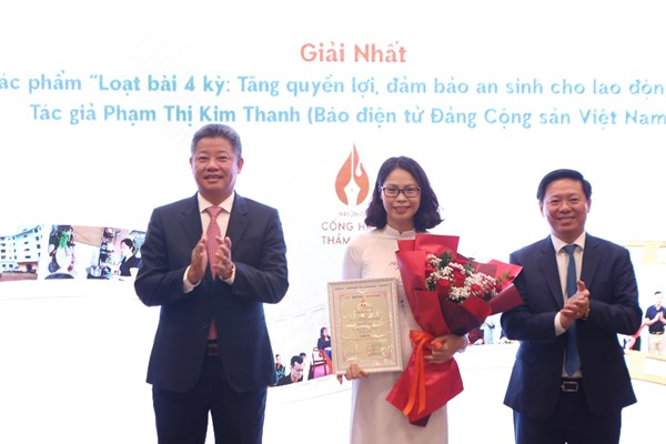 33 tác phẩm được trao giải cuộc thi viết “Những cống hiến thầm lặng” - Anh 1