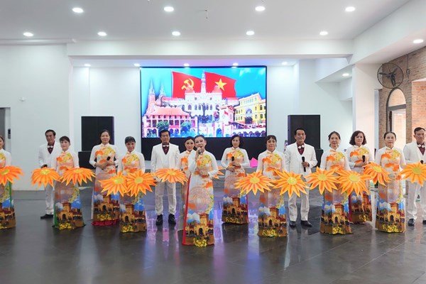 Liên hoan Tiếng hát Người cao tuổi toàn quốc năm 2023: Lan tỏa thông điệp “sống vui, sống khỏe, sống hạnh phúc” - Anh 3