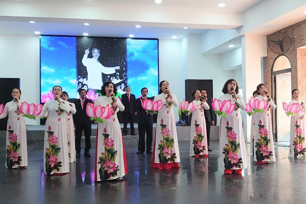 Liên hoan Tiếng hát Người cao tuổi toàn quốc năm 2023: Lan tỏa thông điệp “sống vui, sống khỏe, sống hạnh phúc” - Anh 2