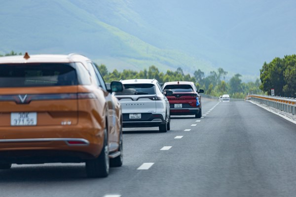 Xuyên Việt gần 4.000 km, chủ xe điện đánh giá chi phí nhiên liệu “quá rẻ” - Anh 10