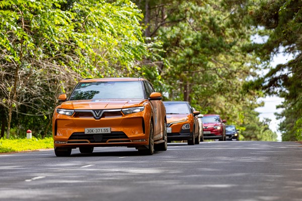 Xuyên Việt gần 4.000 km, chủ xe điện đánh giá chi phí nhiên liệu “quá rẻ” - Anh 7