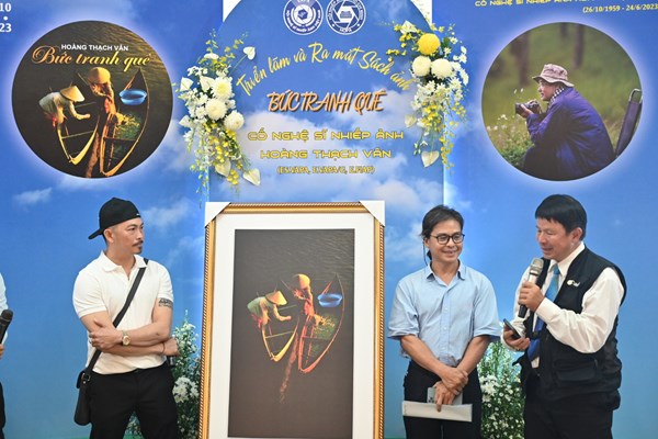 Triển lãm tưởng nhớ nghệ sĩ nhiếp ảnh Hoàng Thạch Vân - Anh 4