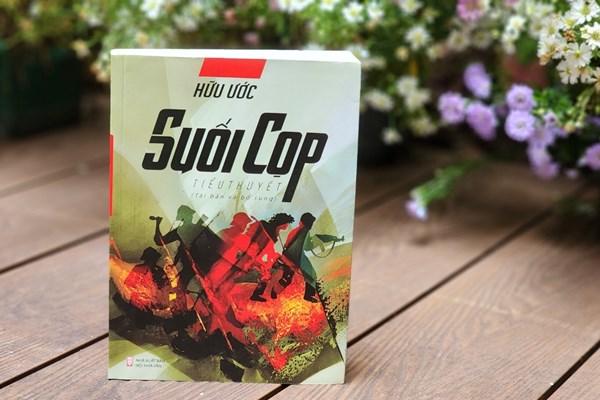 Ra mắt tiểu thuyết Suối Cọp của nhà văn Hữu Ước - Anh 3