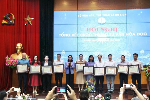 Cần đầu tư hơn để tình yêu văn hóa đọc được trọn vẹn - Anh 1