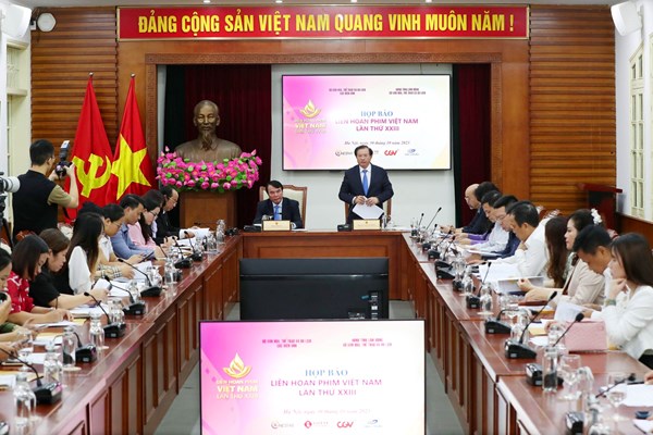 LHP Việt Nam lần thứ XXIII: Cuộc ra quân rầm rộ của các thế hệ làm điện ảnh - Anh 1
