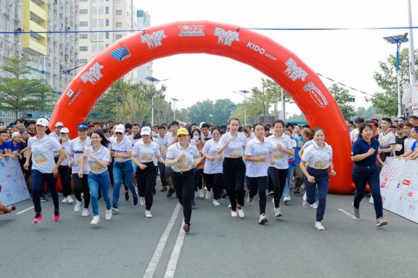 Lễ hội âm nhạc dành cho cộng đồng sinh viên khởi động trở lại - Anh 1