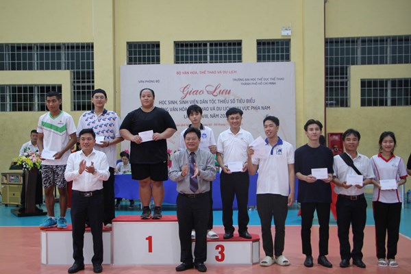 Sôi nổi Hội thao HSSV dân tộc thiểu số tiêu biểu các trường VHTTDL khu vực phía Nam - Anh 4