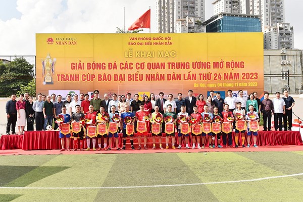 Khai mạc Giải bóng đá các cơ quan Trung ương mở rộng tranh Cúp Báo Đại biểu Nhân dân - Anh 4