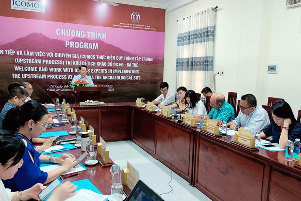 Chuyên gia quốc tế khảo sát, tham vấn cộng đồng về bảo vệ, quản lý di sản văn hóa Óc Eo - Anh 1