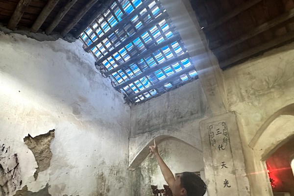 Về loạt bài Di tích Phủ Tiên ở Thanh Hoá có nguy cơ sập đổ: Sở VHTTDL đề nghị UBND tỉnh hỗ trợ tu bổ, tôn tạo di tích - Anh 2