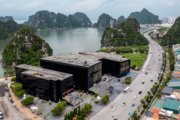 Chậm quy hoạch bảo vệ, di sản vịnh Hạ Long sẽ bị 