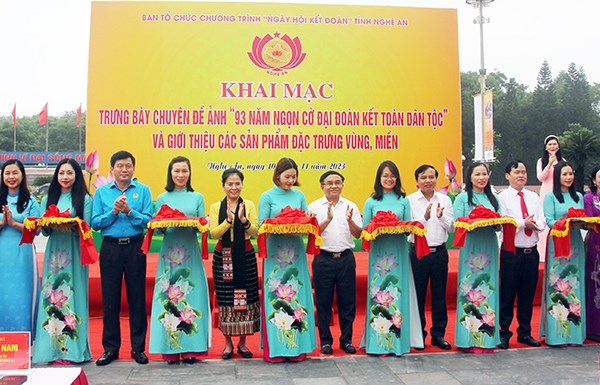 Nghệ An trưng bày chuyên đề ảnh 