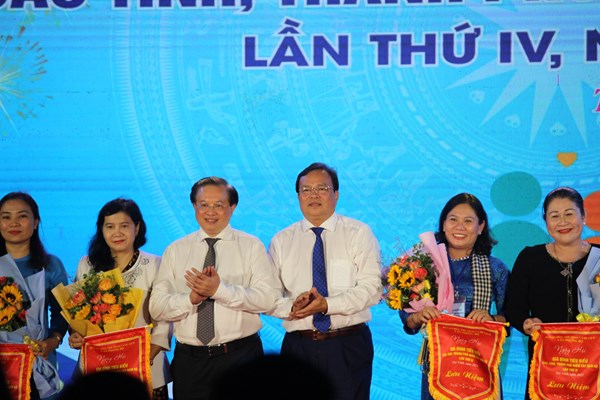 Khai mạc Ngày hội Gia đình tiêu biểu miền Tây Nam Bộ - Anh 2