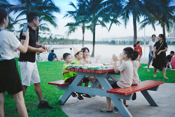 Tuổi thơ hạnh phúc của những cư dân nhí tại “miền biển” giữa lòng Hà Nội - Anh 15