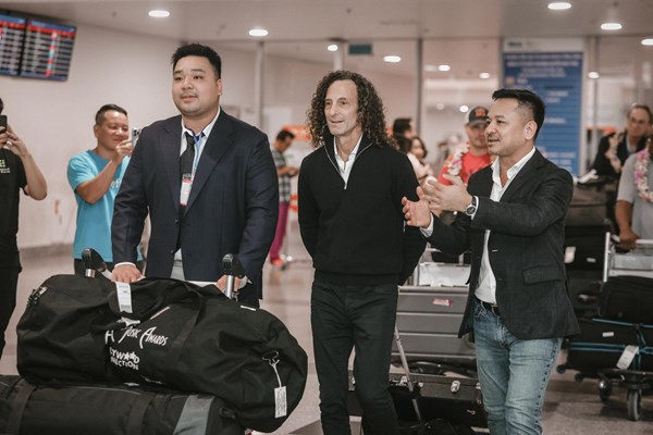Huyền thoại saxophone Kenny G sẵn sàng cho đêm diễn 14.11 - Anh 1