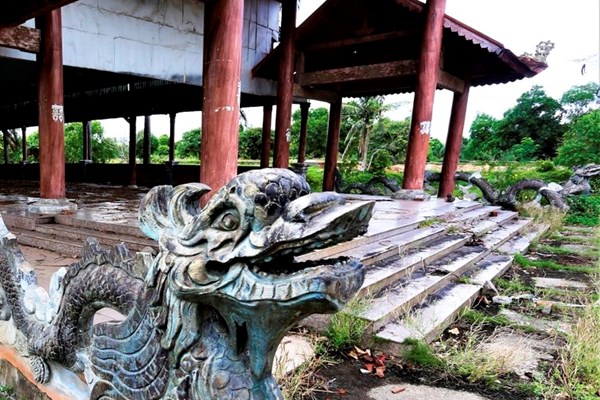 Khu du lịch sinh thái tiền tỉ bỏ hoang gần chục năm - Anh 1