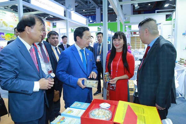 Yến sào Khánh Hòa xuất khẩu chính ngạch sang thị trường Trung Quốc - Anh 1