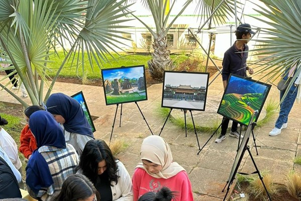 Quảng bá hình ảnh, con người Việt Nam tại lễ hội văn hoá Maroc - Anh 1