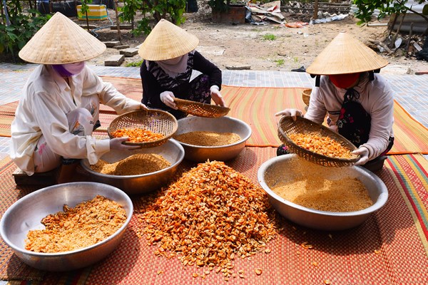 Độc đáo Nghề làm tôm khô ở tỉnh Cà Mau - Anh 3