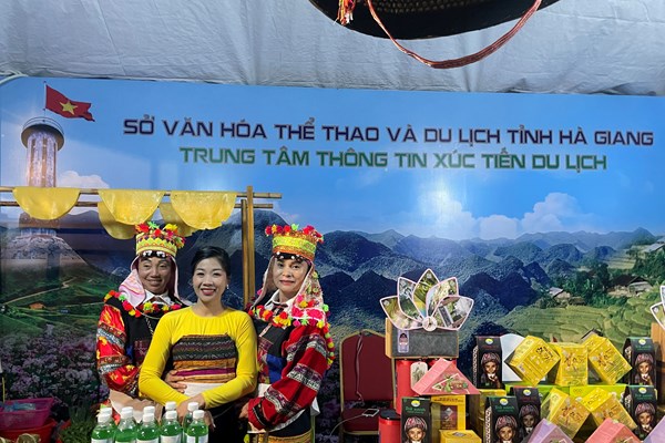 Khai mạc Liên hoan Làng du lịch cộng đồng các tỉnh Tây Bắc mở rộng năm 2023 - Anh 5