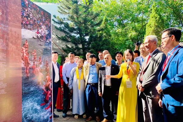 Tọa đàm quốc tế “Bảo vệ, phát huy nghi lễ và trò chơi kéo co trong đời sống đương đại” - Anh 1
