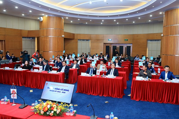 Ông Trần Anh Tú được tín nhiệm cao cho chức danh Chủ tịch HĐQT VPF - Anh 3
