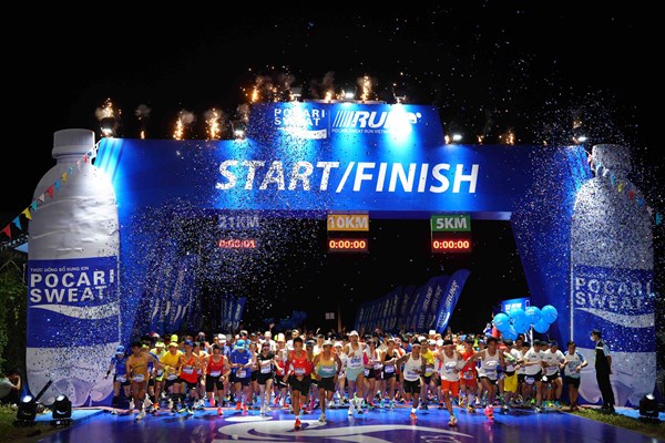 Nhà vô địch SEA Games Hoàng Nguyên Thanh không có đối thủ tại Giải chạy Pocari Sweat Run Việt Nam 2023 - Anh 1