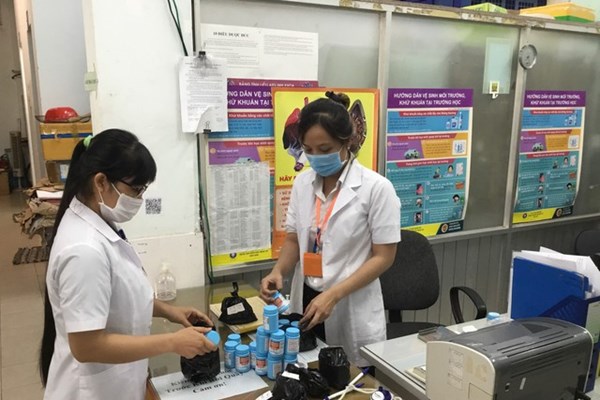 Một nửa số người nhiễm mới HIV ở lứa tuổi thanh thiếu niên - Anh 1
