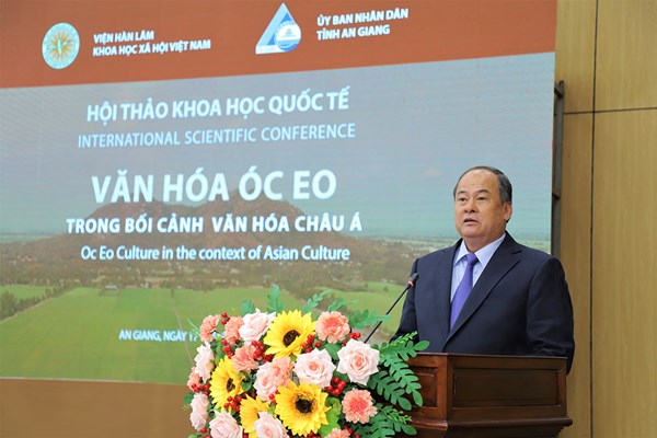 “Văn hóa Óc Eo trong bối cảnh văn hóa châu Á” - Anh 3