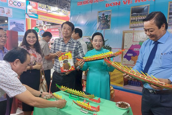 Tuần lễ Văn hóa, Du lịch, Ẩm thực Nam Bộ gắn với Lễ hội Ok om bok - Anh 4