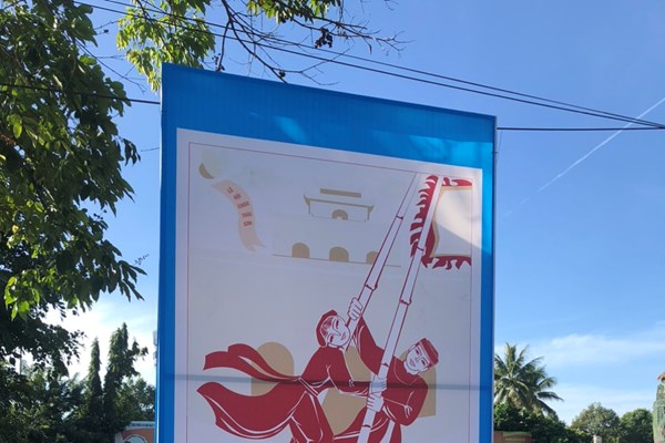 Triển lãm tranh cổ động về giá trị văn hoá, con người Việt Nam tại Kon Tum - Anh 5