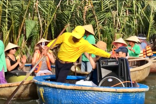 Chấn chỉnh tình trạng ô nhiễm tiếng ồn tại rừng dừa Bảy Mẫu - Anh 1