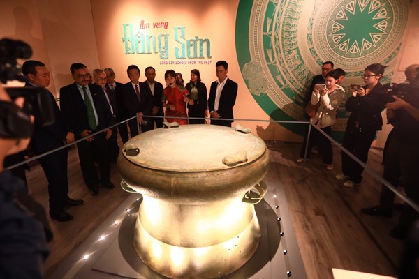 Khai mạc Triển lãm Âm vang Đông Sơn - Anh 2