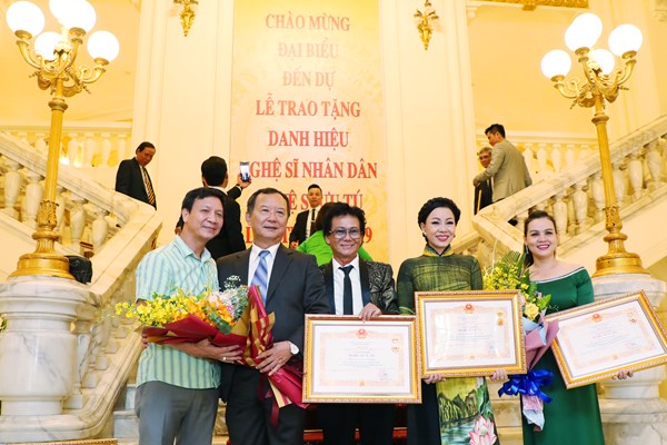 Trước khi trình Ban Thi đua - Khen thưởng TƯ, Hội đồng các cấp đã giải quyết dứt điểm đơn thư liên quan đến hồ sơ NSƯT Đỗ Kỷ - Anh 1