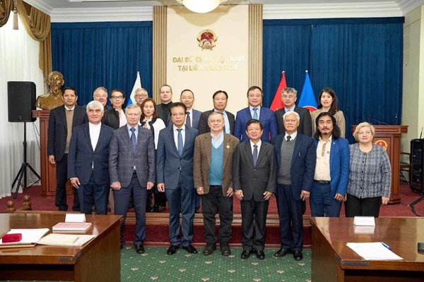 Trao Kỷ niệm chương “Vì sự nghiệp Văn học nghệ thuật Việt Nam” cho PGS.TS Anatoly Alekseevich Sokolov - Anh 2