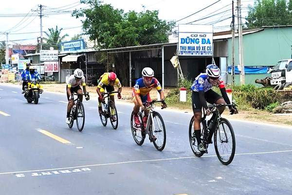 Khởi tranh Giải đua xe đạp Nam Kỳ Khởi Nghĩa 2023 - Anh 2