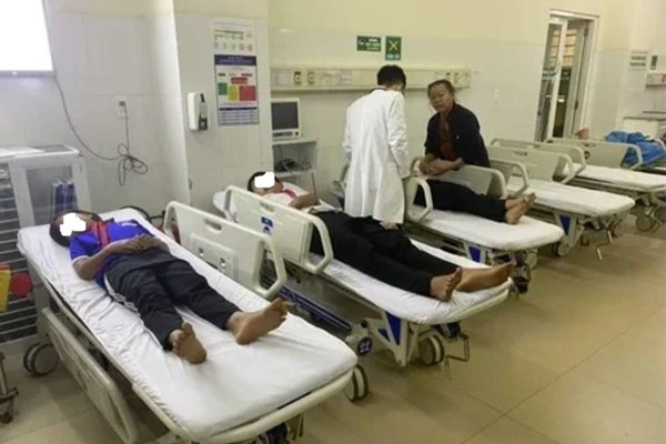 Vì sao nhiều học sinh bị ngộ độc sau khi uống trà sữa? - Anh 1